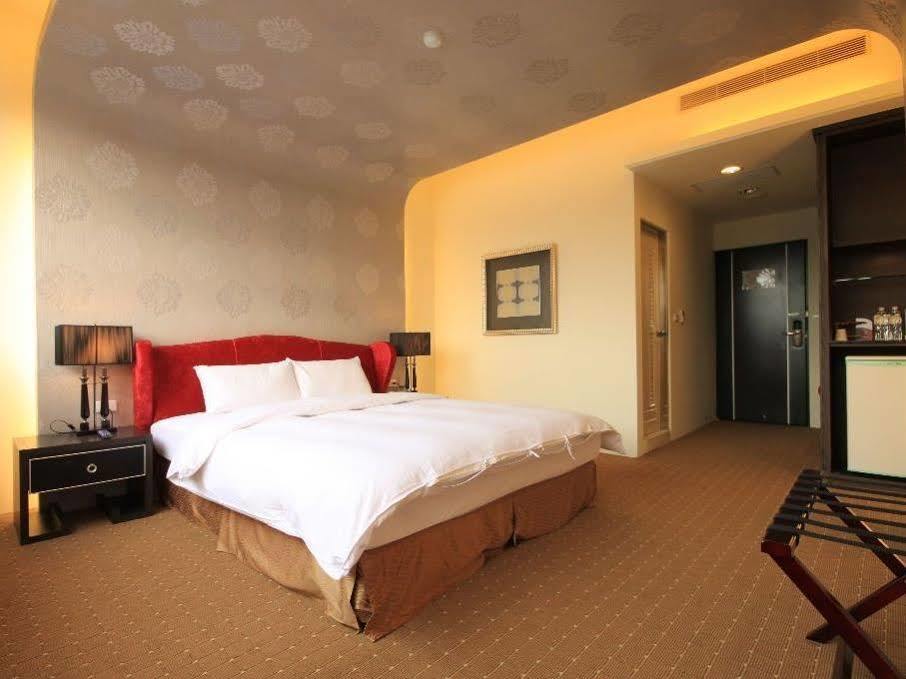 เมาน์เท็น ฟิช วอเตอร์ บูทิก โฮเต็ล Hotel จี๋จี๋ ภายนอก รูปภาพ